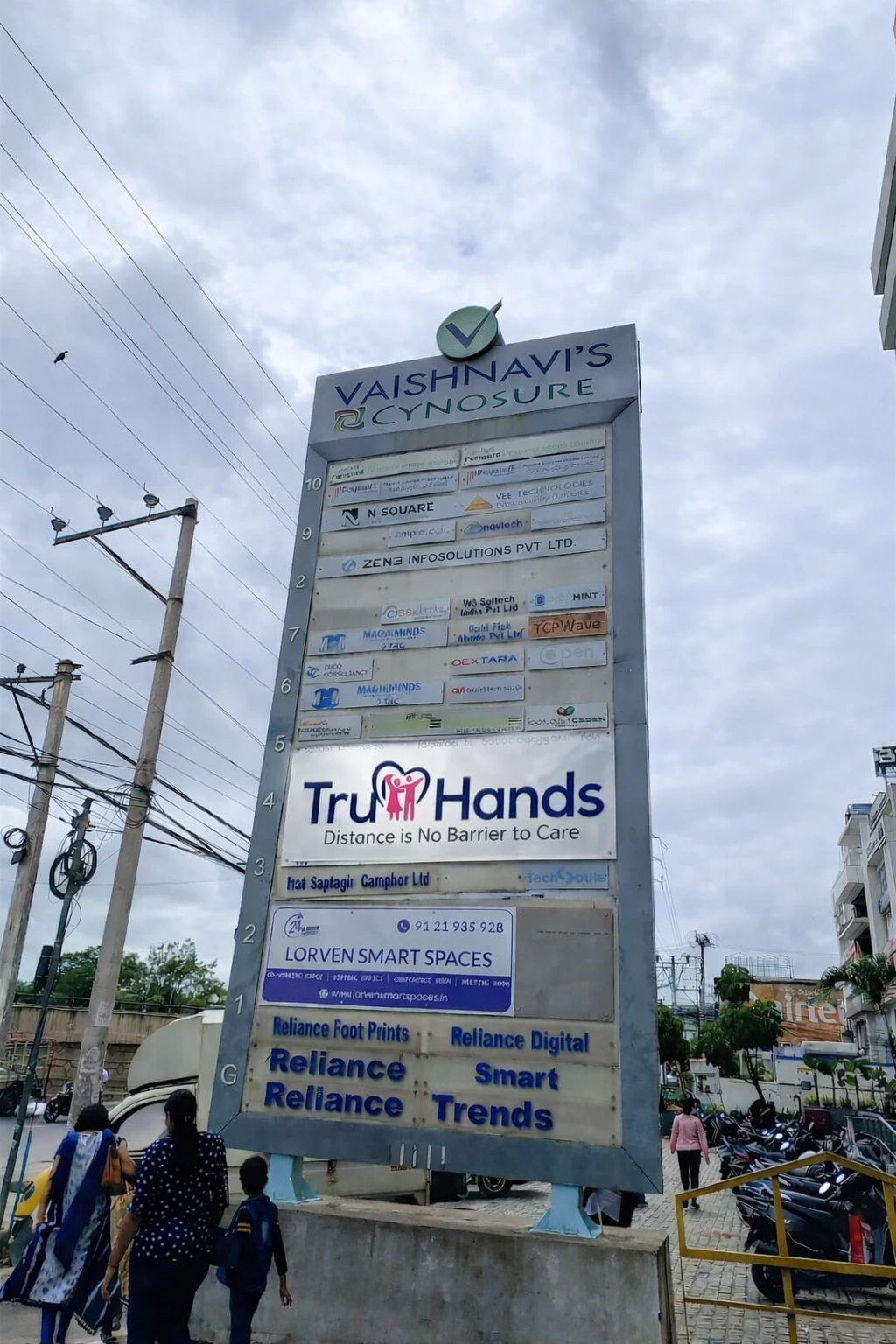 TruHands Team at Work